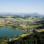 Exklusives Seehaus Lakehouse In Bestlage Mit Privaten Sandstrand Und Eigenem Boot Und Sup * Obertrum am See