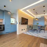 Exklusives Seehaus Lakehouse In Bestlage Mit Privaten Sandstrand Und Eigenem Boot Und Sup