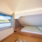 Exklusives Seehaus Lakehouse In Bestlage Mit Privaten Sandstrand Und Eigenem Boot Und Sup