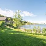 Casa vacanze Exklusives Seehaus Lakehouse In Bestlage Mit Privaten Sandstrand Und Eigenem Boot Und Sup Obertrum am See