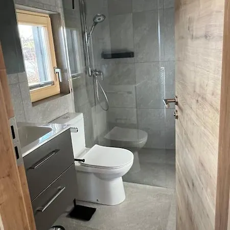 Exklusives Seehaus Lakehouse In Bestlage Mit Geheiztem Badefass, Boot, Kajak, Sup Semesterbostad *
