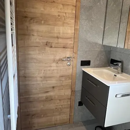 Exklusives Seehaus Lakehouse In Bestlage Mit Geheiztem Badefass, Boot, Kajak, Sup