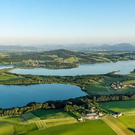 Urlaub Am Seehaus Salzburg Mattsee Seeham Salzburger Seenland Holiday home *