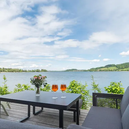 Exklusives Seehaus Lakehouse In Bestlage Mit Geheiztem Badefass, Boot, Kajak, Sup Obertrum am See