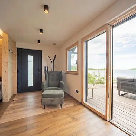 Exklusives Seehaus Lakehouse In Bestlage Mit Geheiztem Badefass, Boot, Kajak, Sup Semesterbostad Obertrum am See