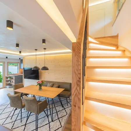 Exklusives Seehaus Lakehouse In Bestlage Mit Geheiztem Badefass, Boot, Kajak, Sup Semesterbostad