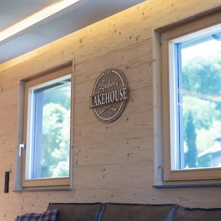 Exklusives Seehaus Lindners Lakehouse In Bestlage Mit Privaten Sandstrand Und Eigenem Boot *