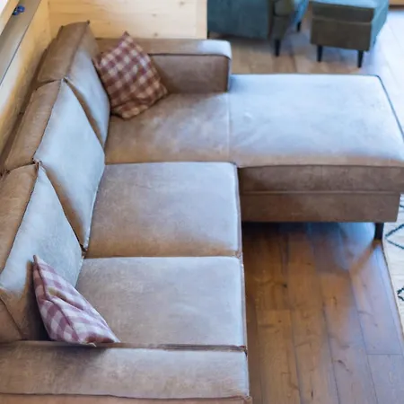 Semesterbostad Exklusives Seehaus Lindners Lakehouse In Bestlage Mit Privaten Sandstrand Und Eigenem Boot