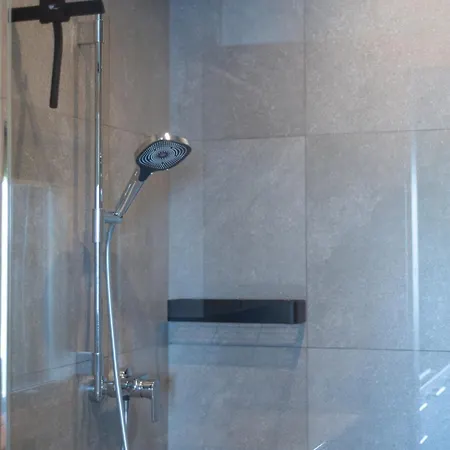 بيت للعطل Exklusives Seehaus Lindners Lakehouse In Bestlage Mit Privaten Sandstrand Und Eigenem Boot *