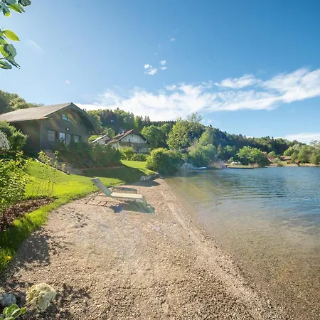 Semesterbostad Exklusives Seehaus Lakehouse In Bestlage Mit Geheiztem Badefass, Boot, Kajak, Sup
