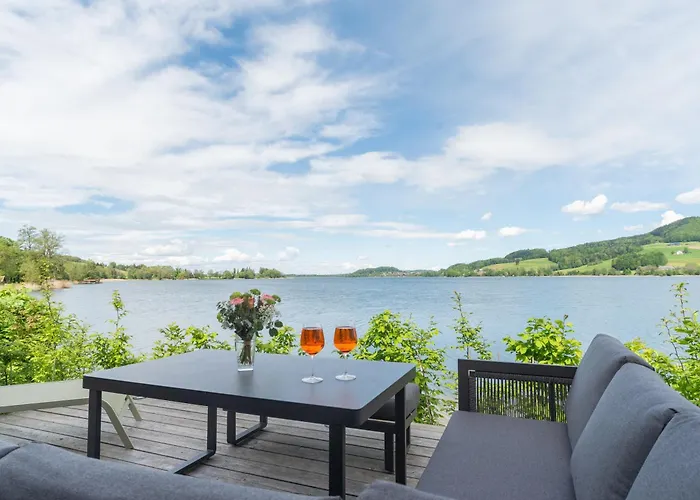 Exklusives Seehaus Lakehouse In Bestlage Mit Privaten Sandstrand Und Eigenem Boot Und Sup Obertrum am See