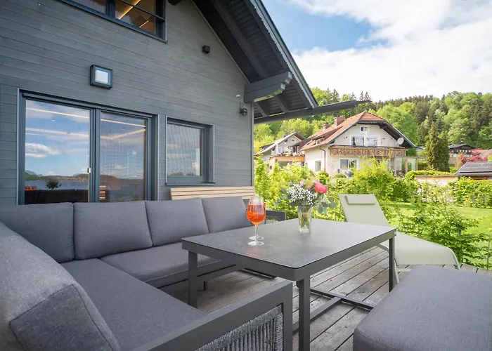 Exklusives Seehaus Lakehouse In Bestlage Mit Privaten Sandstrand Und Eigenem Boot Und Sup בית נופש אוברטרום אם זי