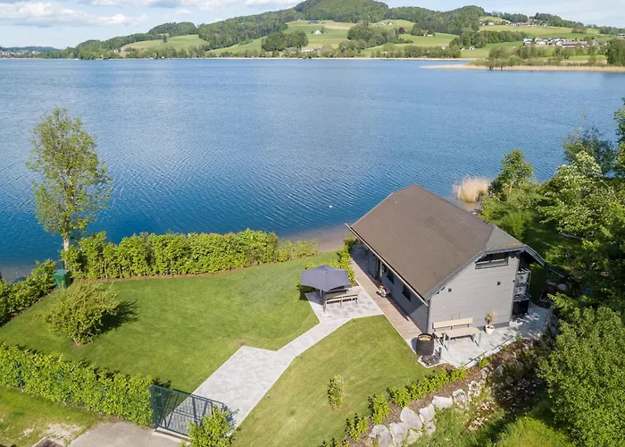 בית נופש Exklusives Seehaus Lakehouse In Bestlage Mit Privaten Sandstrand Und Eigenem Boot Und Sup