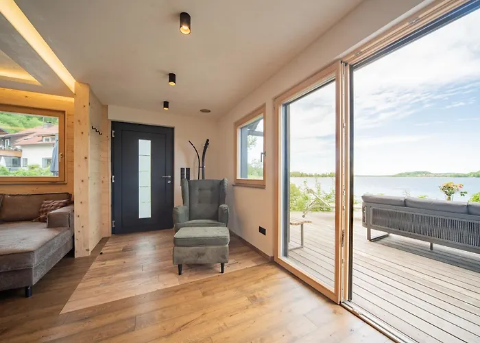 Exklusives Seehaus Lakehouse In Bestlage Mit Privaten Sandstrand Und Eigenem Boot Und Sup בית נופש אוברטרום אם זי